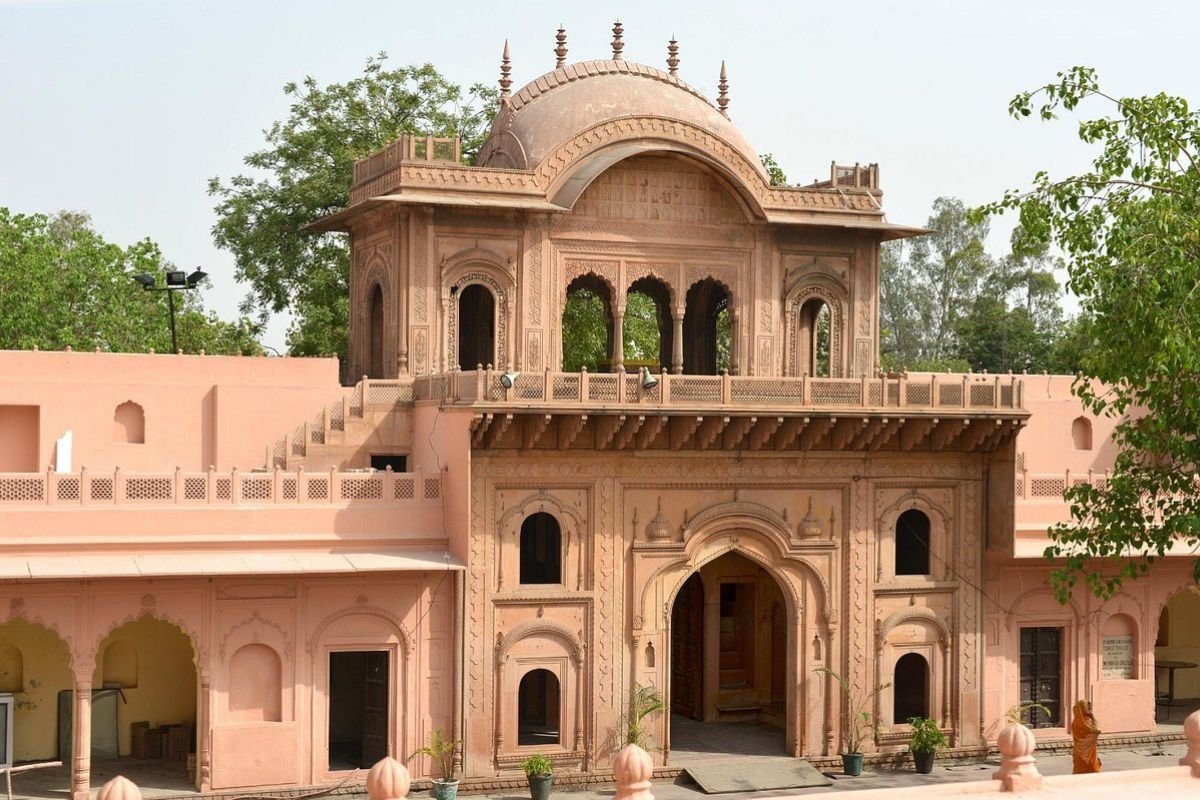 Best place to visit Faridabad for food